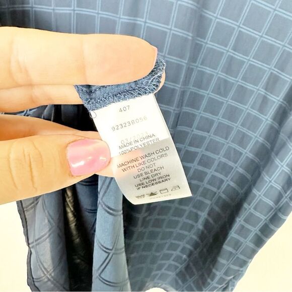 Vince Camuto Navy Blouse Neck Tie Short Sleeve Top 1X - Picture 5 of 5